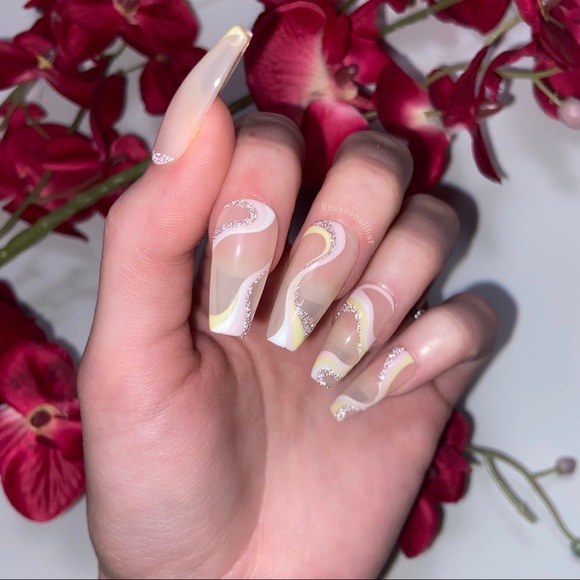 Pastel Swirl Press-On Nails - Picture 1 of 6